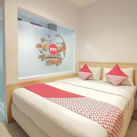Collection O 295 Grha Ciumbuleuit Guest House Бандунг Экстерьер фото