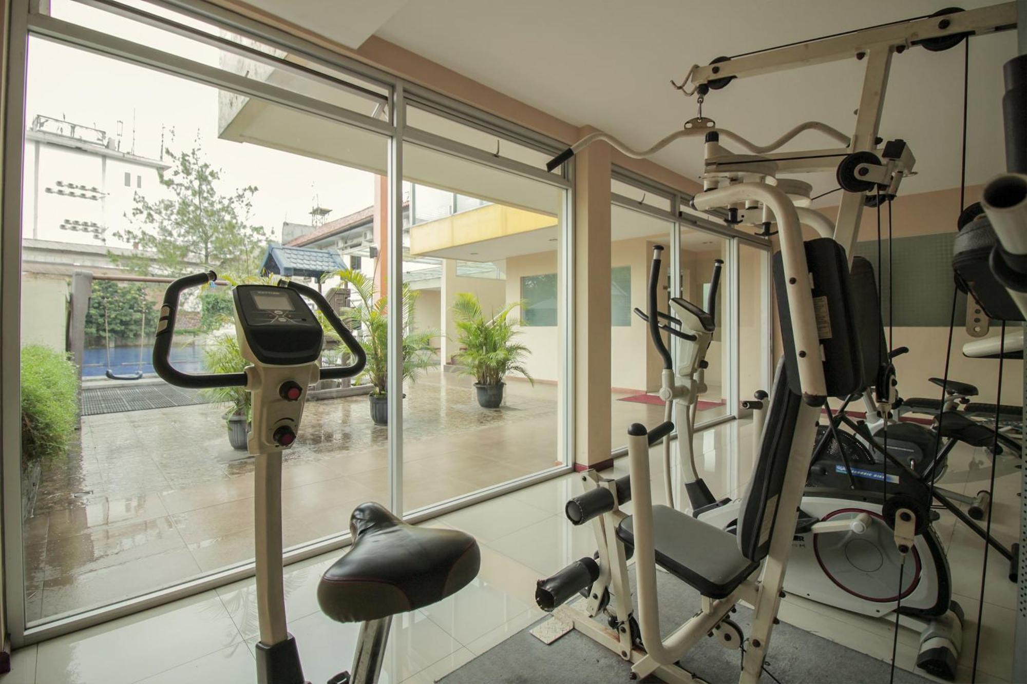 Collection O 295 Grha Ciumbuleuit Guest House Бандунг Экстерьер фото