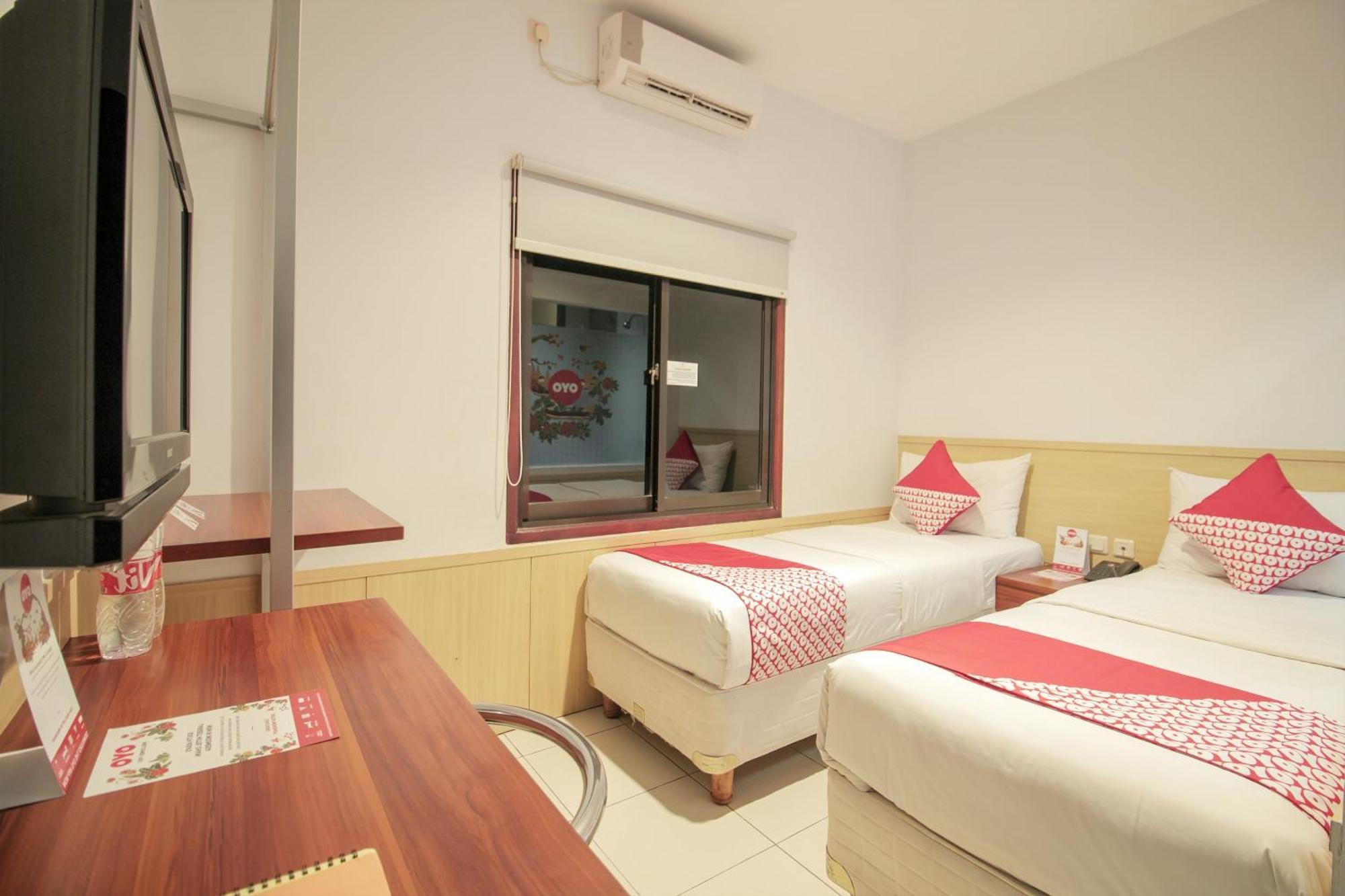 Collection O 295 Grha Ciumbuleuit Guest House Бандунг Экстерьер фото