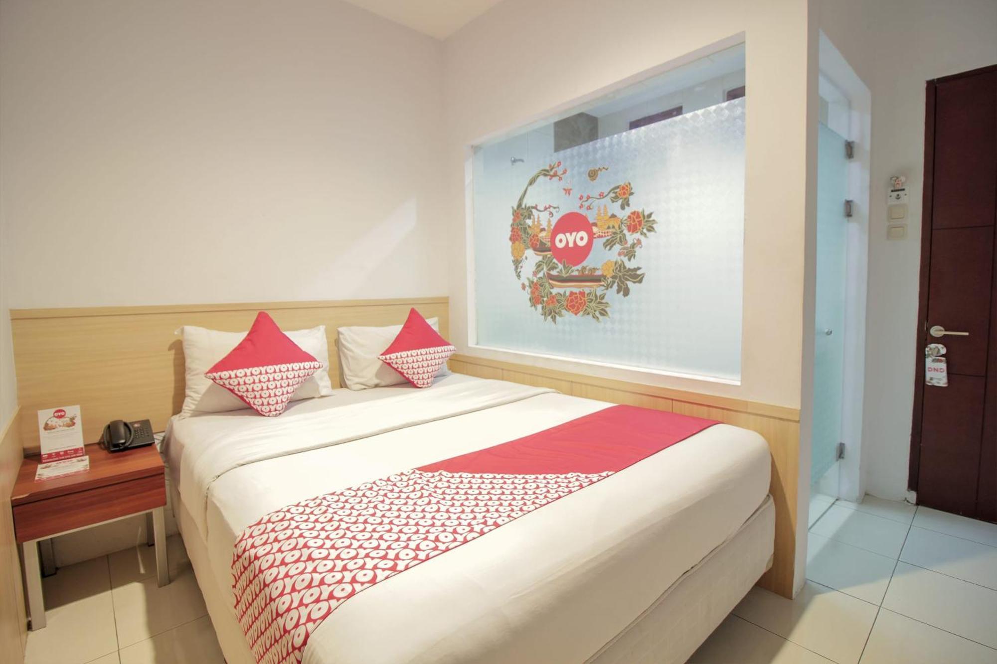 Collection O 295 Grha Ciumbuleuit Guest House Бандунг Экстерьер фото