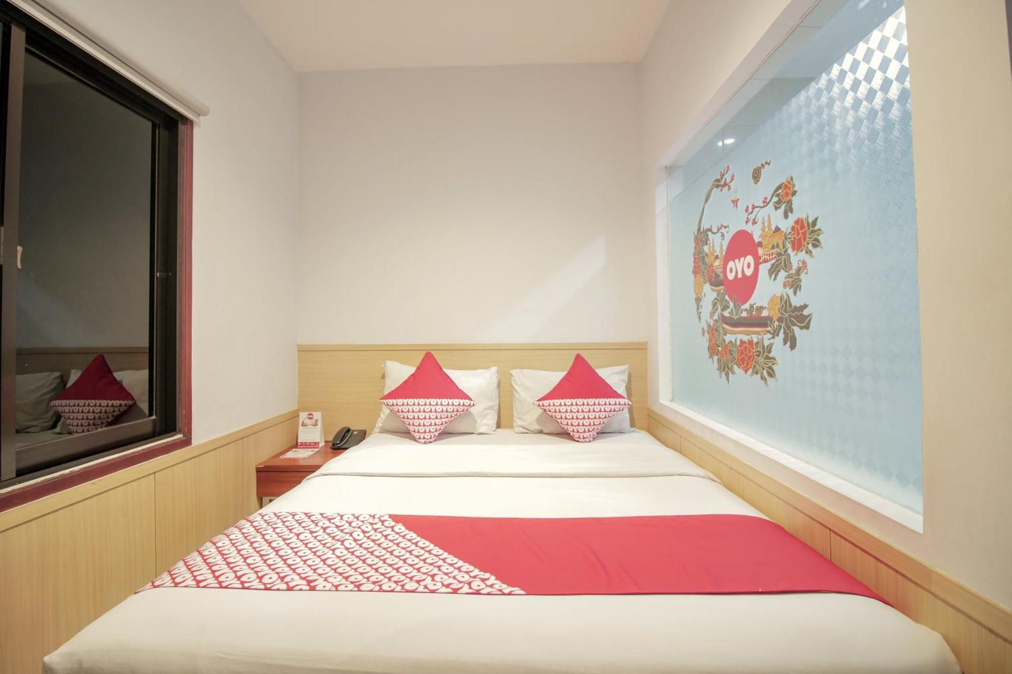 Collection O 295 Grha Ciumbuleuit Guest House Бандунг Экстерьер фото
